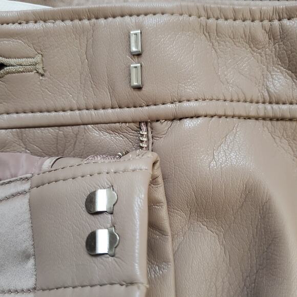 Aritzia Babaton Command Pant Vegan Leather Pants Mid-Rise Gold Camel Tan Size 8 - Picture 6 of 10